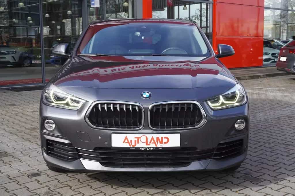 BMW X2 20i sDrive LED Navi Sitzheizung Tempomat PDC 09/2019-photo-2