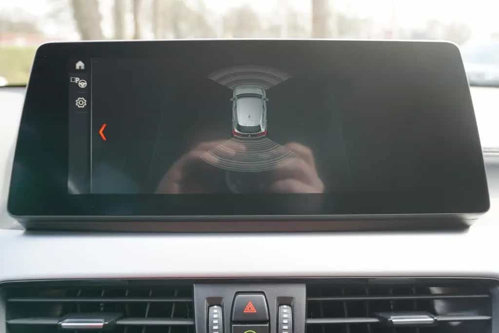 BMW X2 20i sDrive LED Navi Sitzheizung Tempomat PDC 09/2019-photo-23