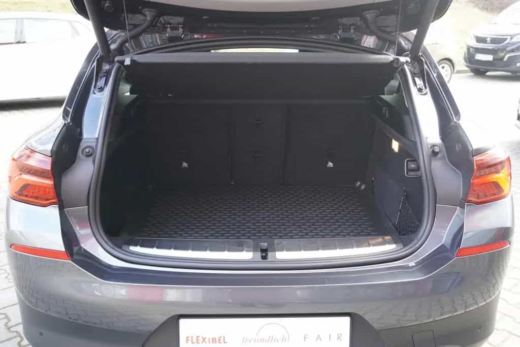 BMW X2 20i sDrive LED Navi Sitzheizung Tempomat PDC 09/2019-photo-35