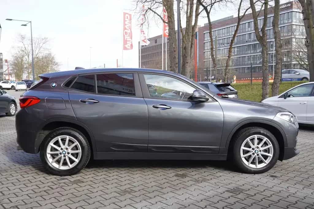 BMW X2 20i sDrive LED Navi Sitzheizung Tempomat PDC 09/2019-photo-4