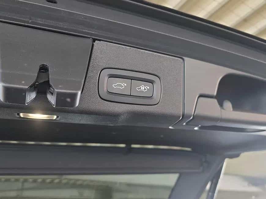 Volvo XC60 B4 D Plus Bright 01/2023-photo-17