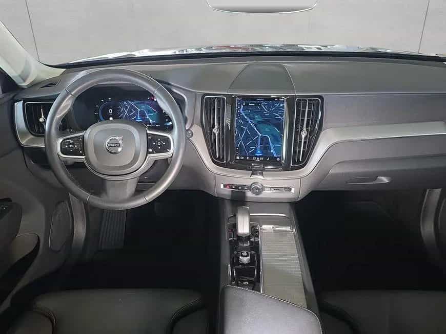 Volvo XC60 B4 D Plus Bright 01/2023-photo-9