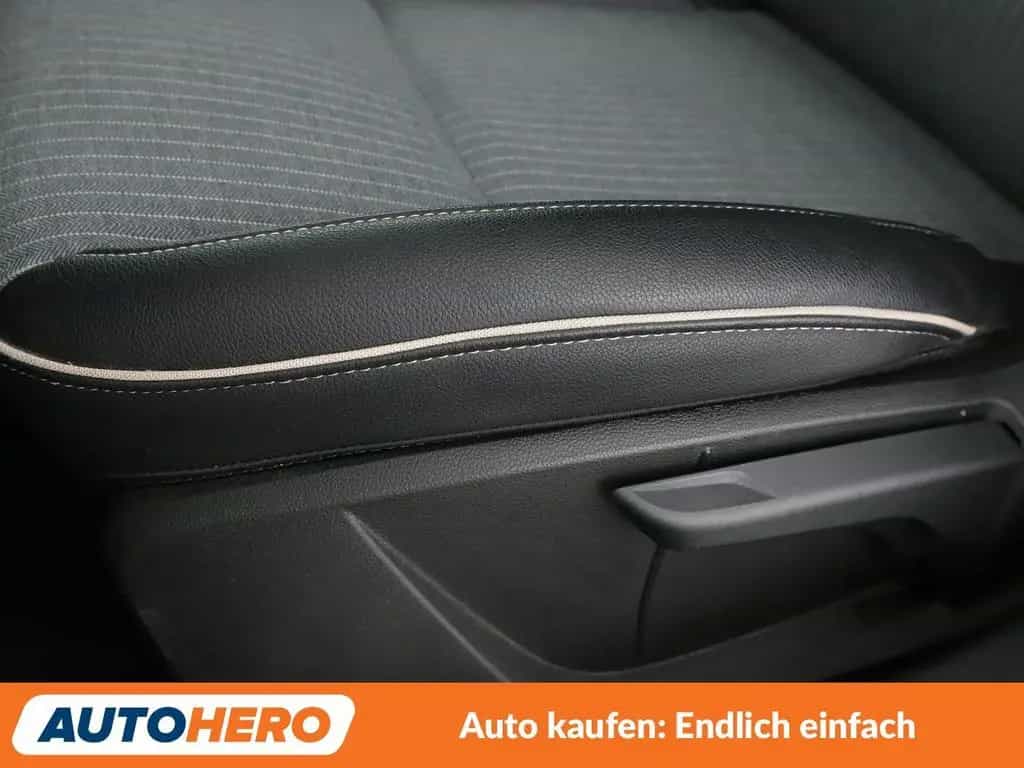 Renault Clio 1.3 TCe Lutecia*NAVI*LED*CAM*PDC*SHZ*KLIMA* 12/2021-photo-28