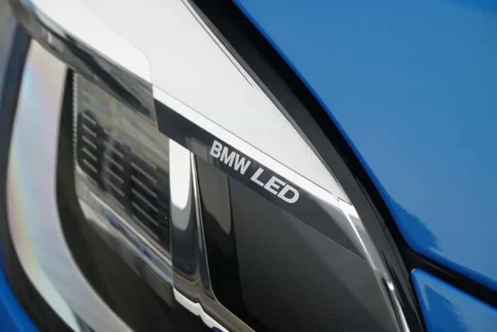 BMW M135 i xD HUD Schalensitz E.Klappe Kamera H/K ACC 03/2020-photo-11