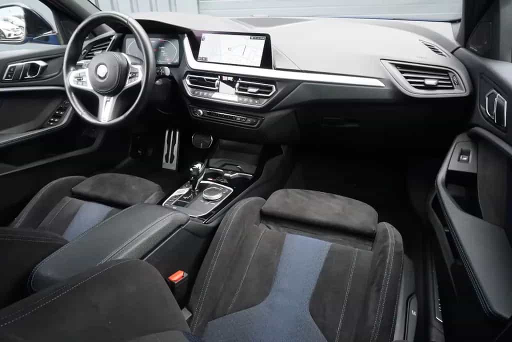 BMW M135 i xD HUD Schalensitz E.Klappe Kamera H/K ACC 03/2020-photo-21