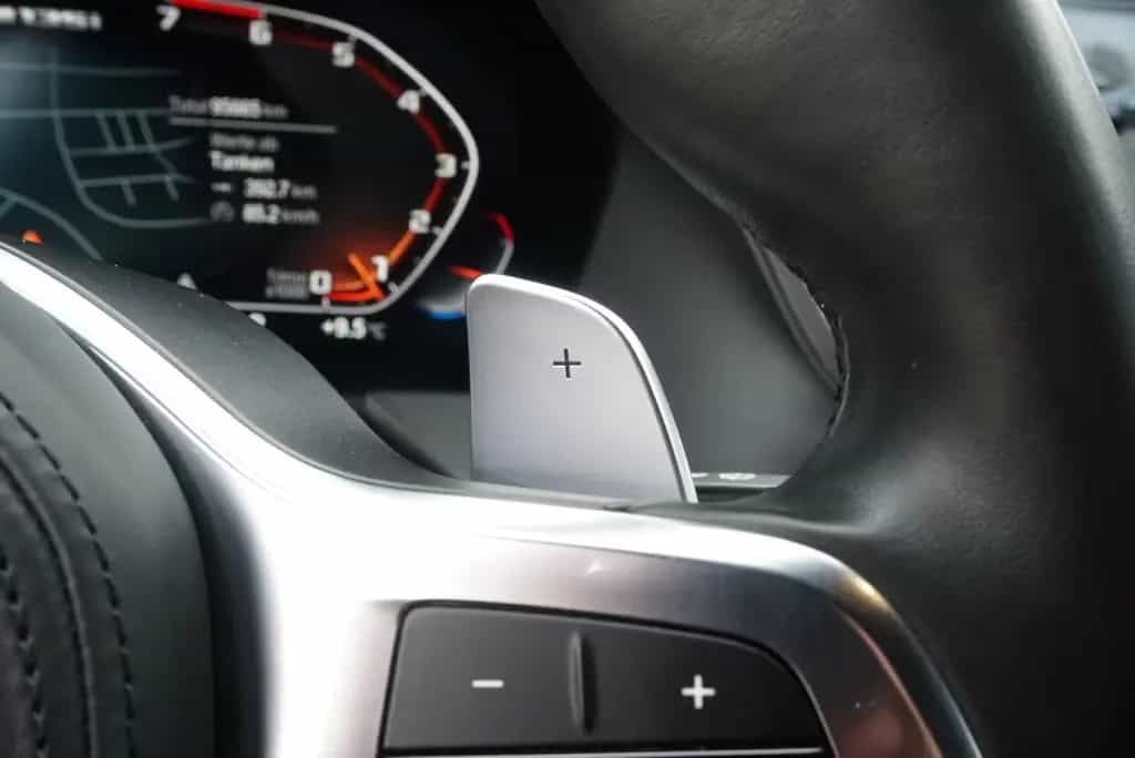 BMW M135 i xD HUD Schalensitz E.Klappe Kamera H/K ACC 03/2020-photo-25