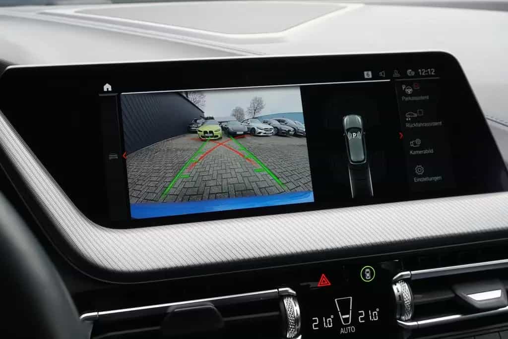BMW M135 i xD HUD Schalensitz E.Klappe Kamera H/K ACC 03/2020-photo-31