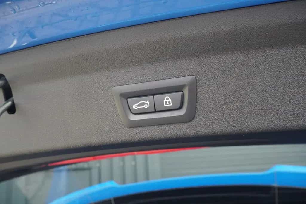 BMW M135 i xD HUD Schalensitz E.Klappe Kamera H/K ACC 03/2020-photo-37