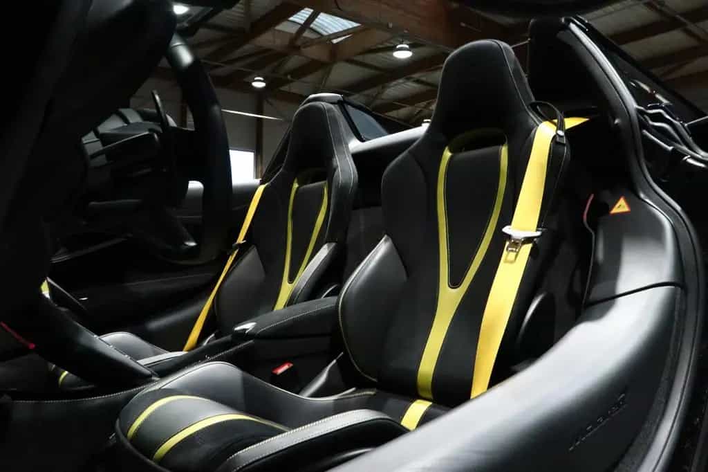 McLaren 720S Spider - MSO - Carbon - Lift - B&W 02/2020-photo-5