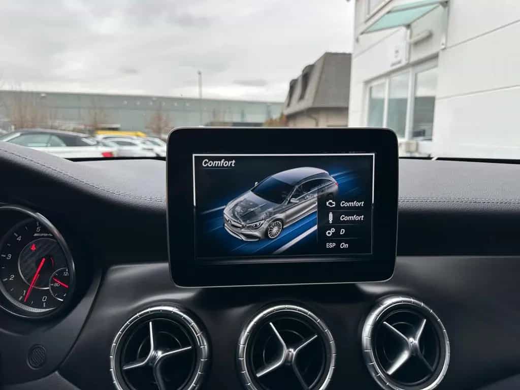 Mercedes-Benz CLA-Class 45 AMG SB 4M LED MEMORY H/K PANORAMA KAMERA 01/2020-photo-26
