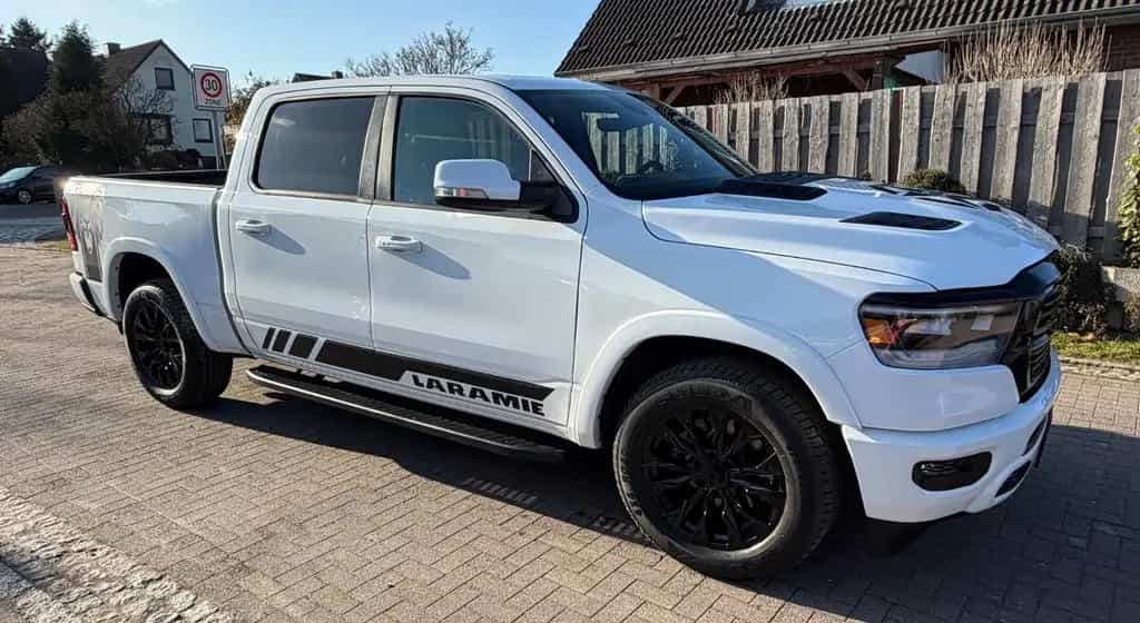 Dodge RAM LARAMIE-PANORAMA !!! 07/2024-photo-2