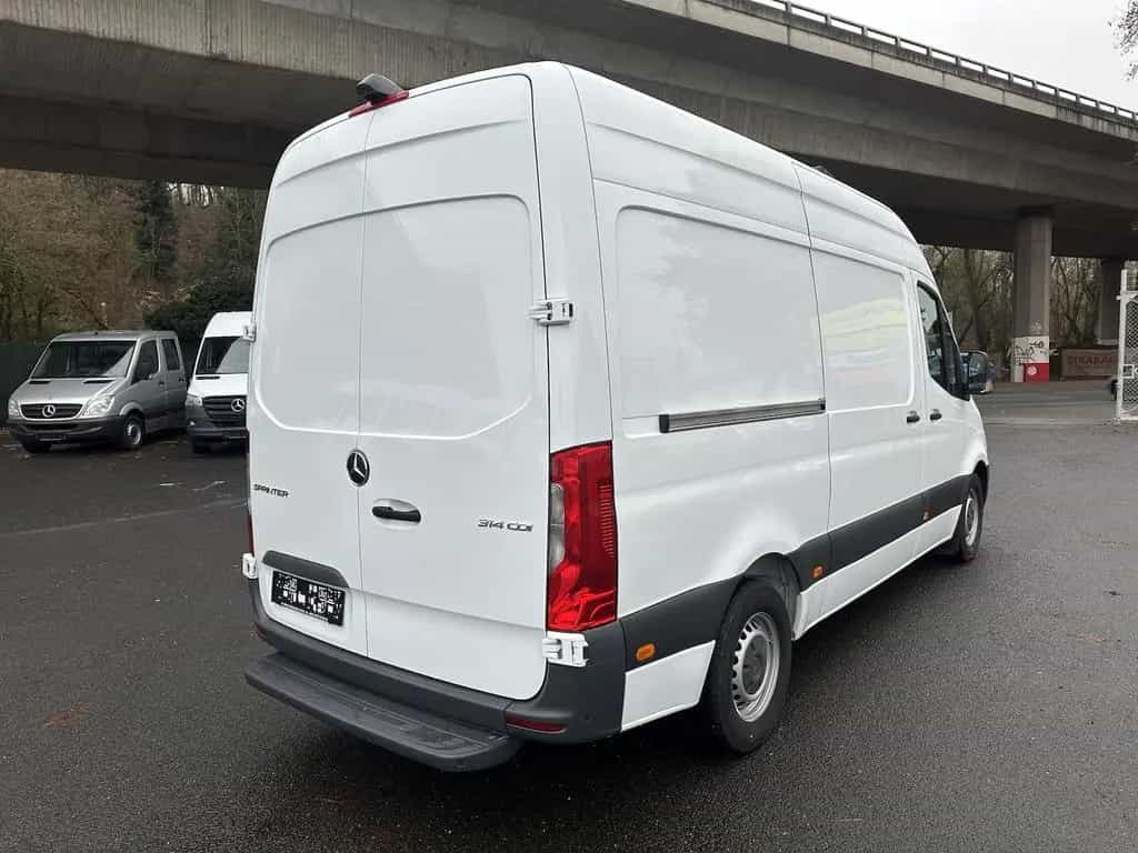 Mercedes-Benz Sprinter 314 CDI RWD L2 2 x Zusatzheizung Regale 11/2019-photo-2