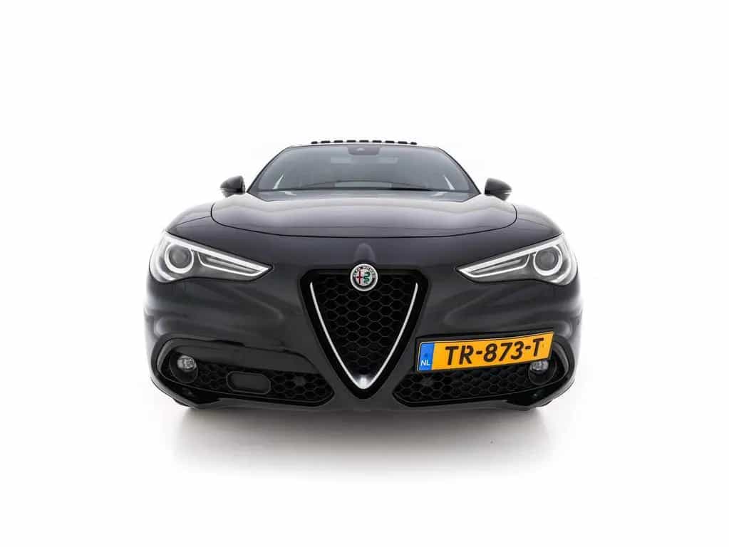 Alfa Romeo Stelvio 2.2d AWD Q4 Super Aut. *PANO | LEATHER | 01/2018-photo-1