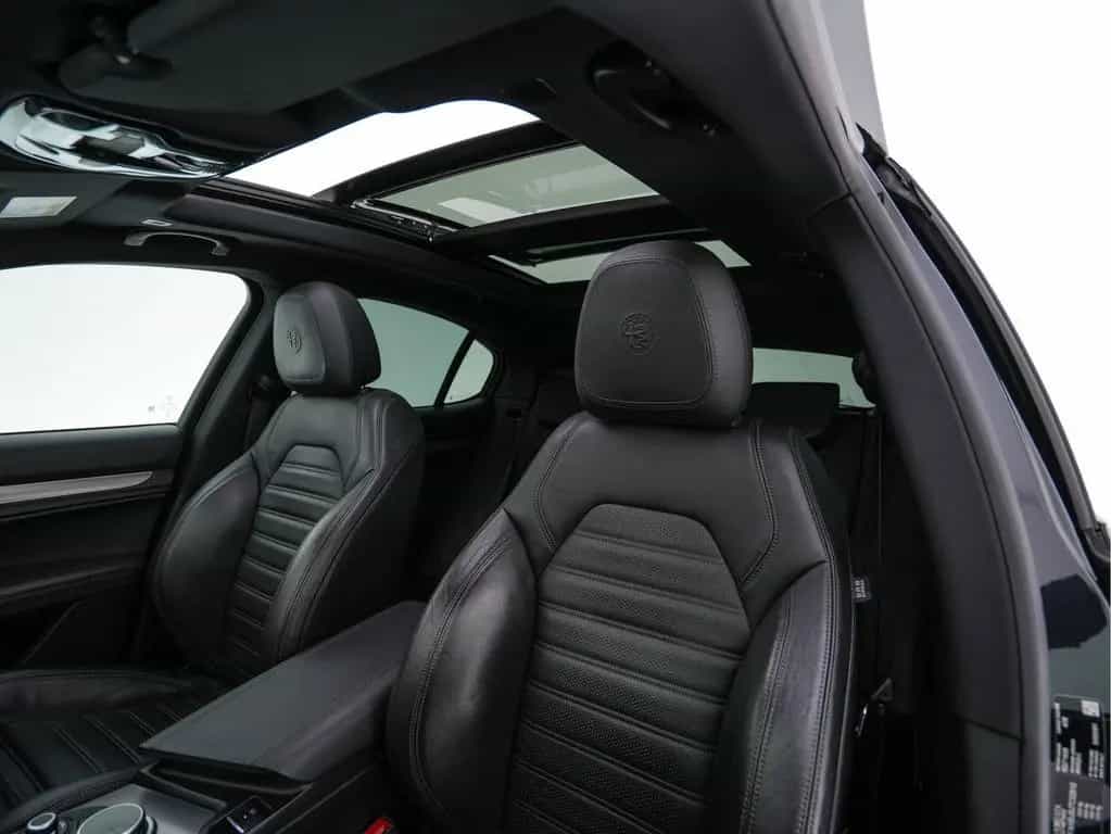 Alfa Romeo Stelvio 2.2d AWD Q4 Super Aut. *PANO | LEATHER | 01/2018-photo-21