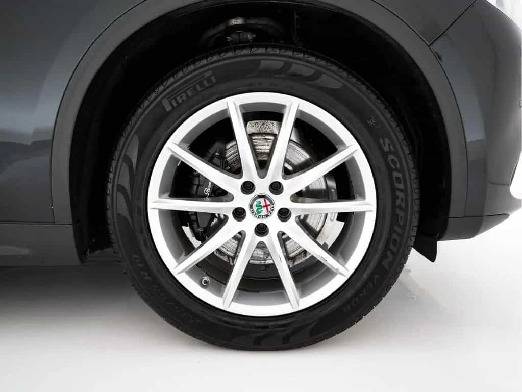 Alfa Romeo Stelvio 2.2d AWD Q4 Super Aut. *PANO | LEATHER | 01/2018-photo-25