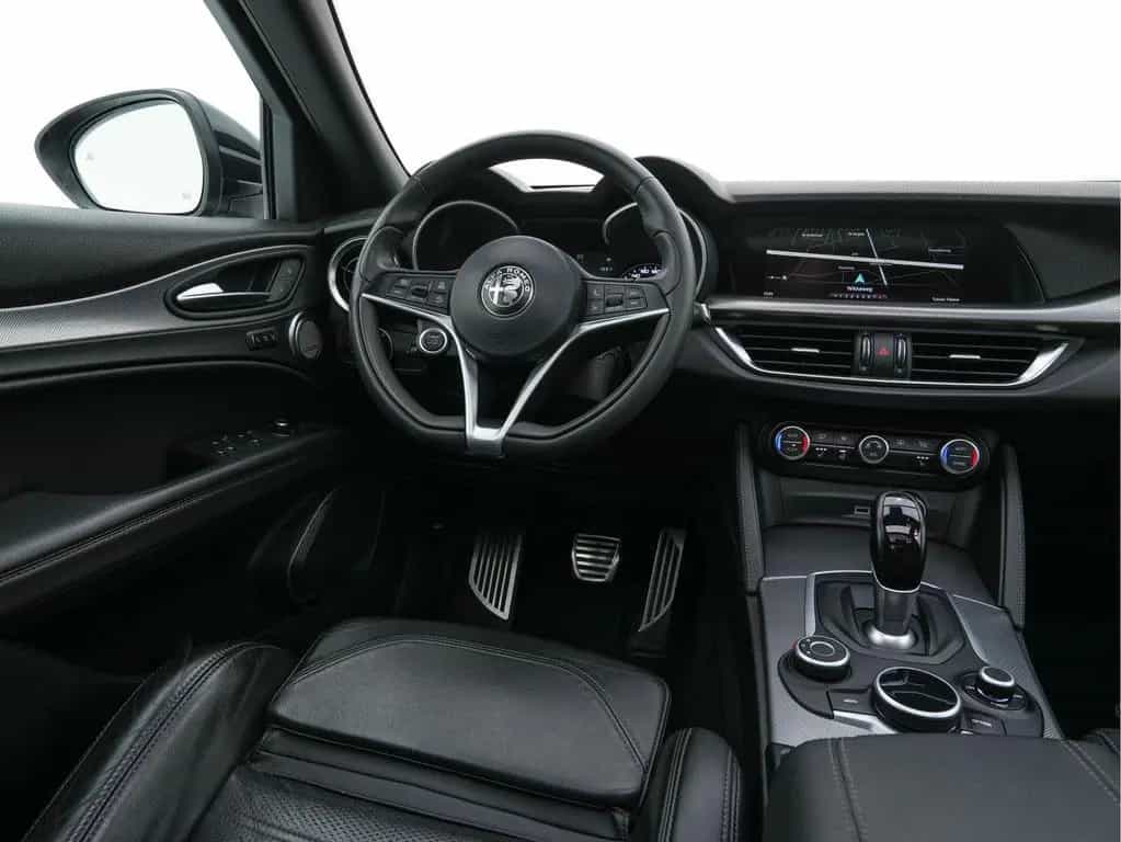 Alfa Romeo Stelvio 2.2d AWD Q4 Super Aut. *PANO | LEATHER | 01/2018-photo-6