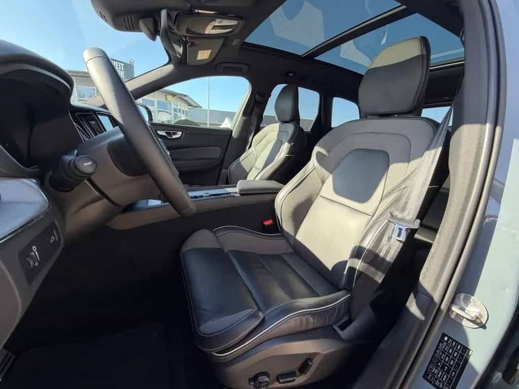 Volvo XC60 R-Design B5 AWD El. Panodach Navi Leder Dig 06/2022-photo-10