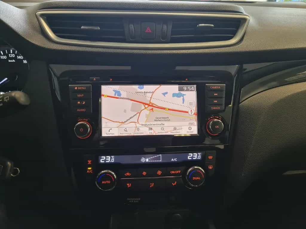 Nissan Qashqai Acenta / KAMERA / SCHECKHEFT 06/2020-photo-17