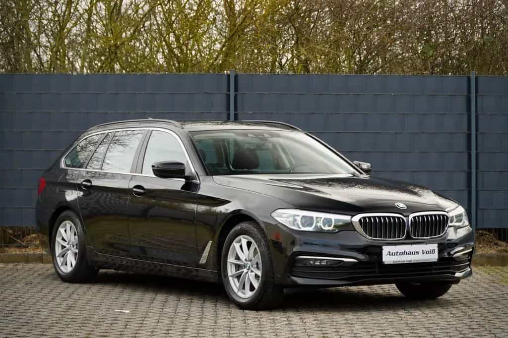 BMW 5 Series Touring|Head-Up|Komfortzugang|DrivingAss. 09/2019-photo-1