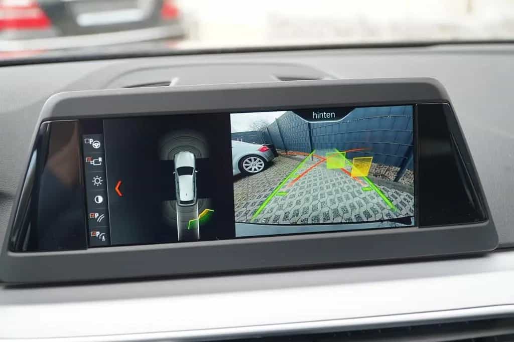 BMW 5 Series Touring|Head-Up|Komfortzugang|DrivingAss. 09/2019-photo-10