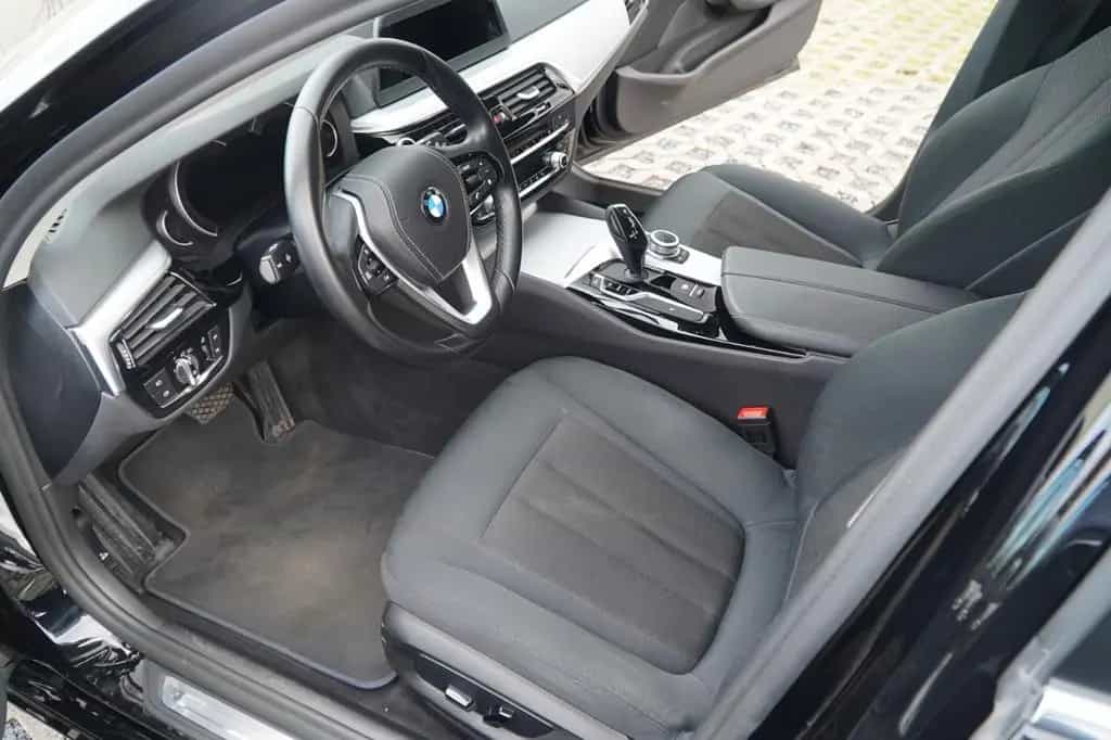 BMW 5 Series Touring|Head-Up|Komfortzugang|DrivingAss. 09/2019-photo-5