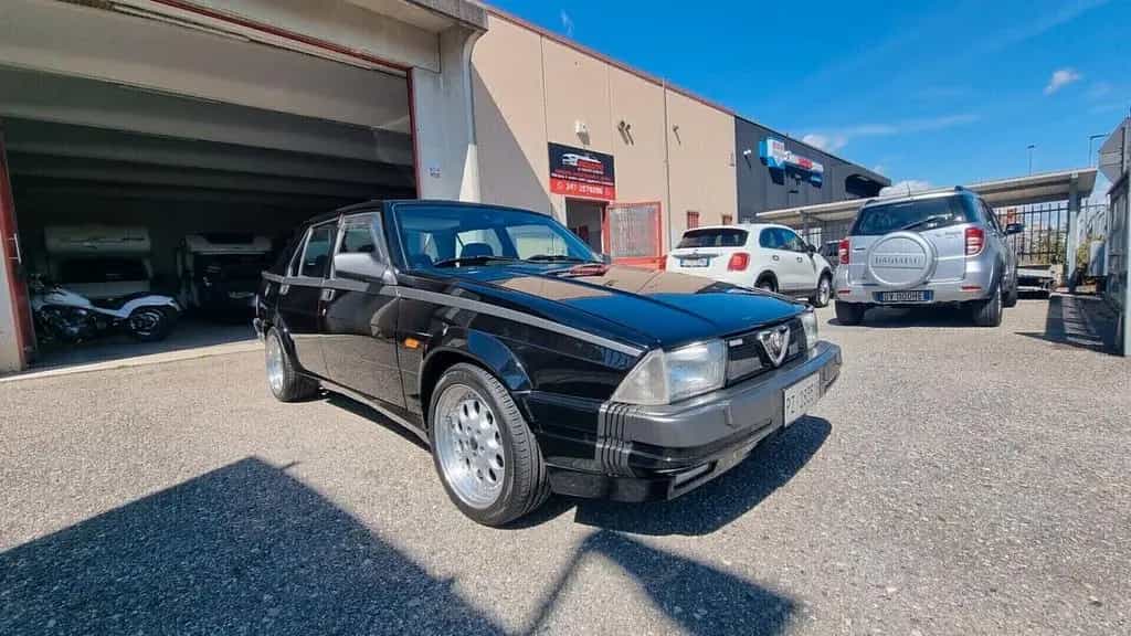 Alfa Romeo 75 1.8i turbo America 03/1990-photo-0