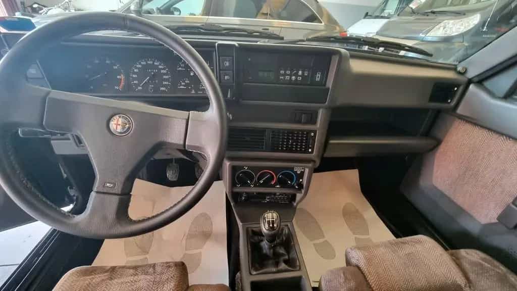 Alfa Romeo 75 1.8i turbo America 03/1990-photo-12