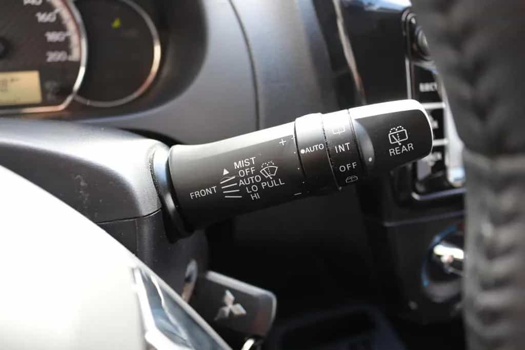 Mitsubishi Space Star Spirit+Navi und Winterpaket 05/2021-photo-30