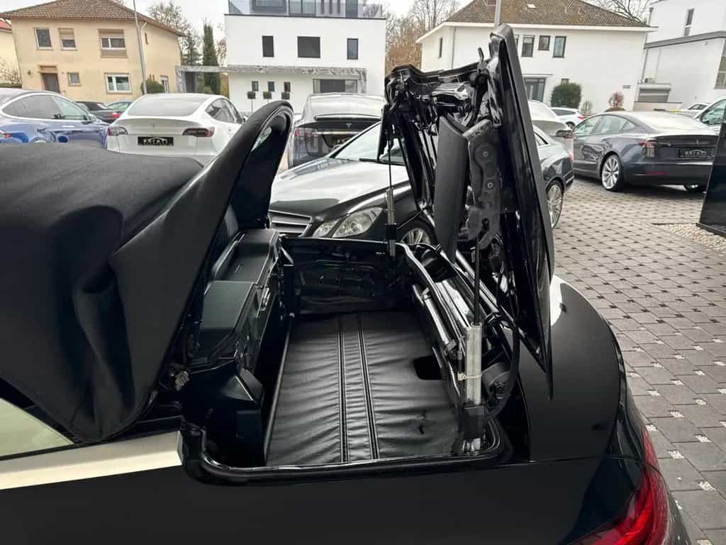 Mercedes-Benz C-Class 180 Cabriolet AMG|LED|AirScarf|AirCap|AppleCar 04/2019-photo-17