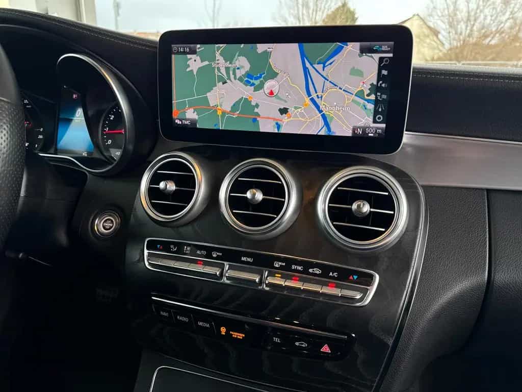 Mercedes-Benz C-Class 180 Cabriolet AMG|LED|AirScarf|AirCap|AppleCar 04/2019-photo-24