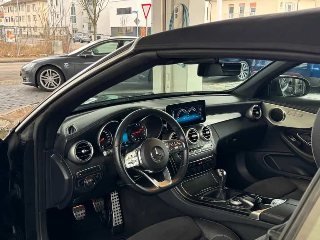 Mercedes-Benz C-Class 180 Cabriolet AMG|LED|AirScarf|AirCap|AppleCar 04/2019-photo-28