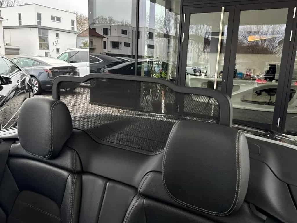 Mercedes-Benz C-Class 180 Cabriolet AMG|LED|AirScarf|AirCap|AppleCar 04/2019-photo-38