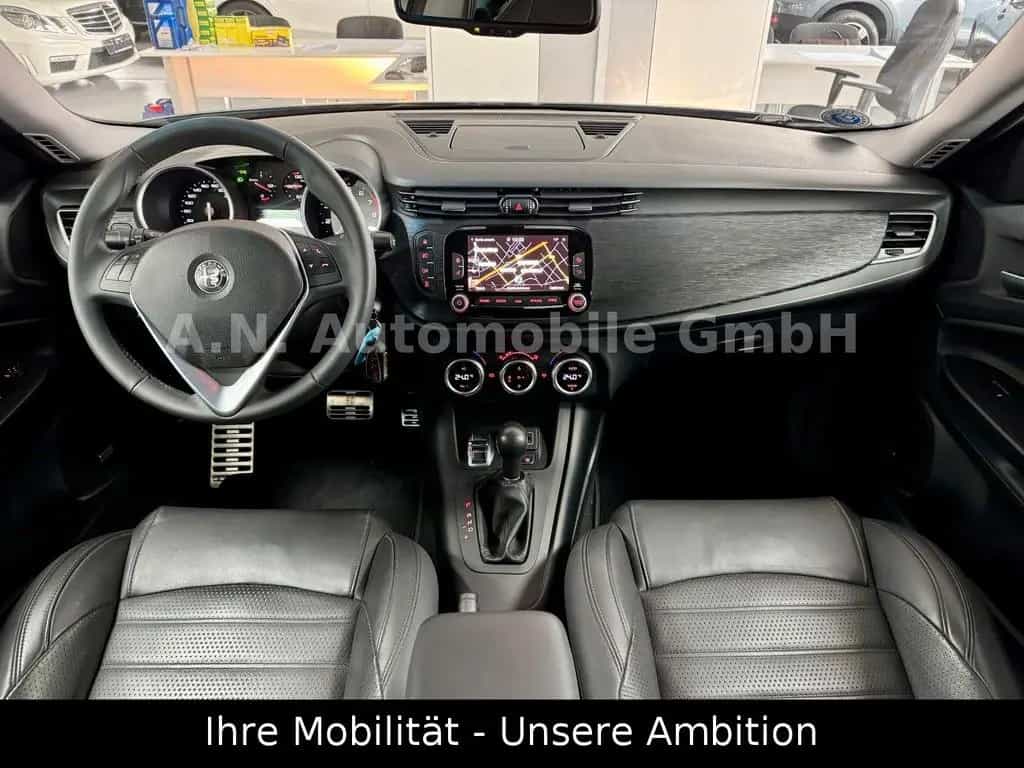 Alfa Romeo Giulietta Super 1.4 Turbo*Navi*SHZ*Leder*Memory 05/2018-photo-17