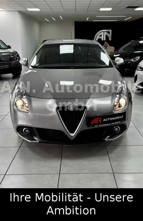 Alfa Romeo Giulietta Super 1.4 Turbo*Navi*SHZ*Leder*Memory 05/2018-photo-2