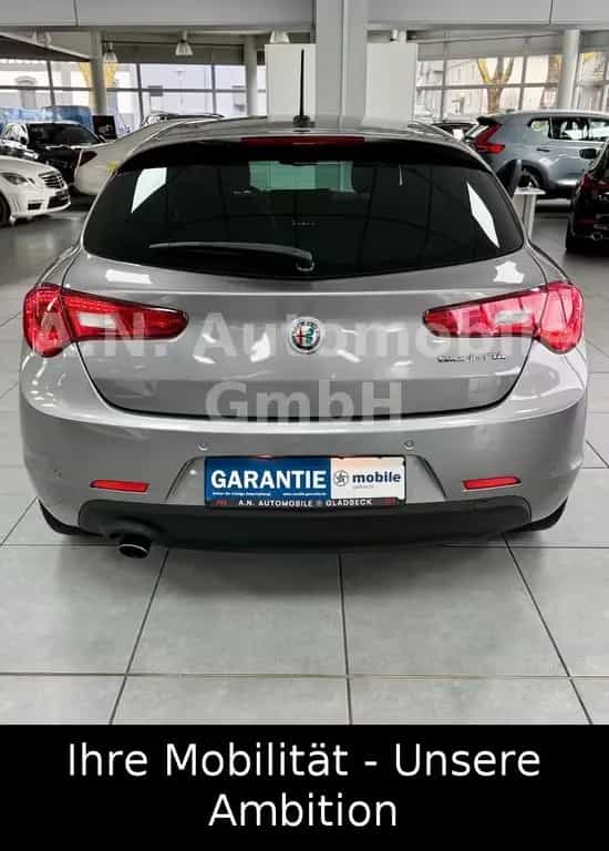 Alfa Romeo Giulietta Super 1.4 Turbo*Navi*SHZ*Leder*Memory 05/2018-photo-7