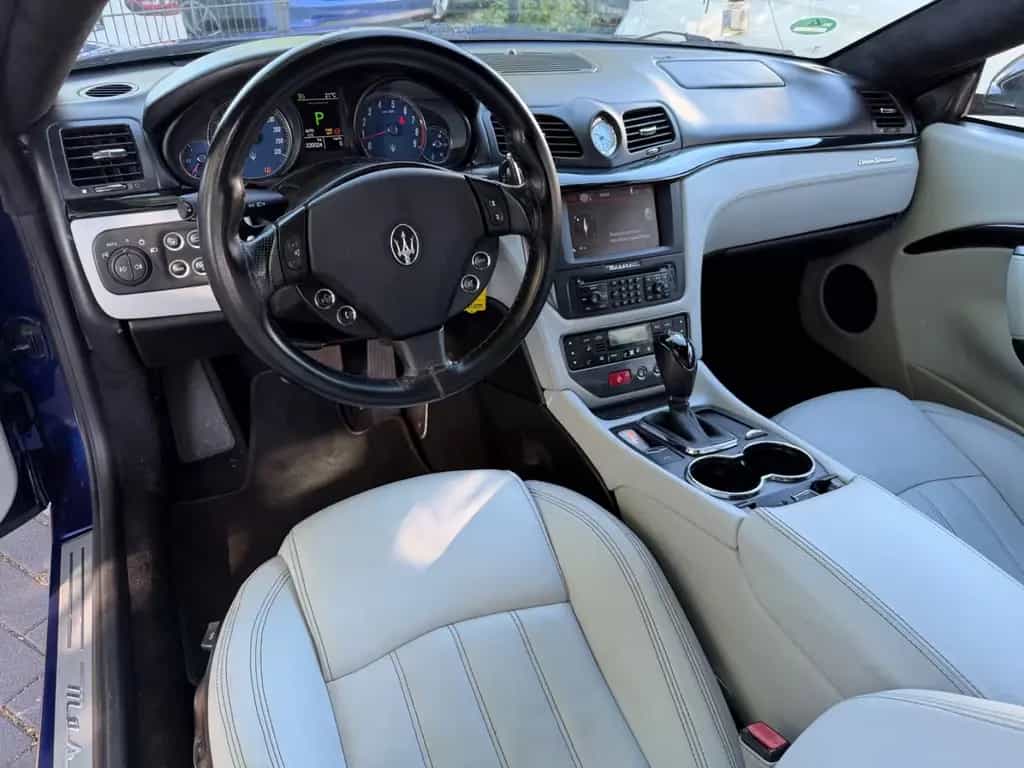 Maserati Granturismo GranTurismo XENON~LEDER~PDC~EU5 03/2009-photo-9