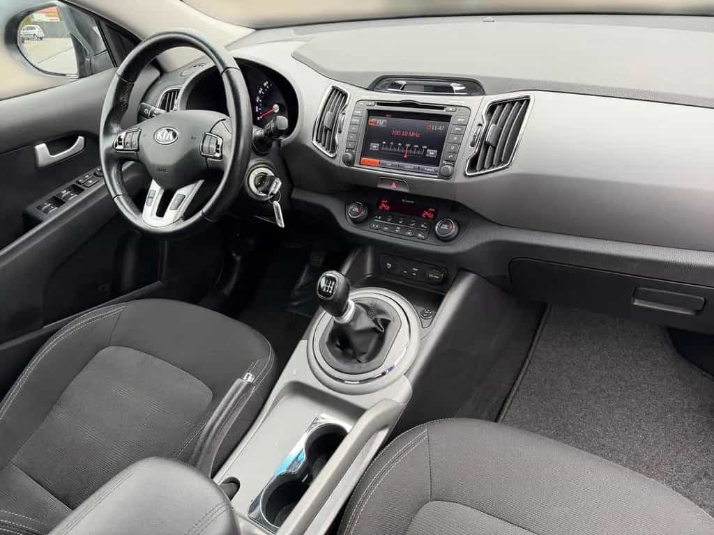 Kia Sportage 1.6 GDi Navi Kamera Tempomat Bluetooth 08/2015-photo-13
