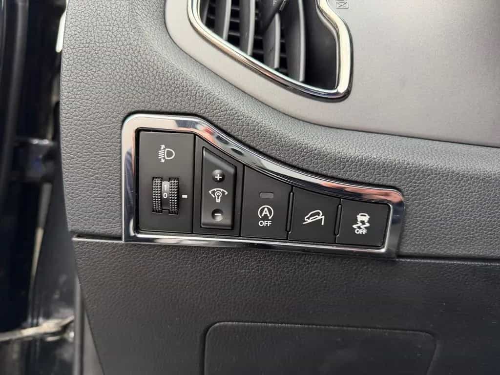 Kia Sportage 1.6 GDi Navi Kamera Tempomat Bluetooth 08/2015-photo-16
