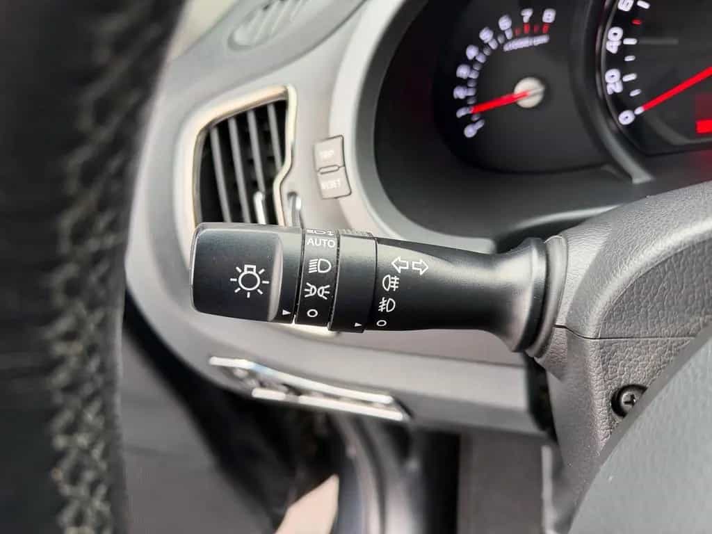 Kia Sportage 1.6 GDi Navi Kamera Tempomat Bluetooth 08/2015-photo-18