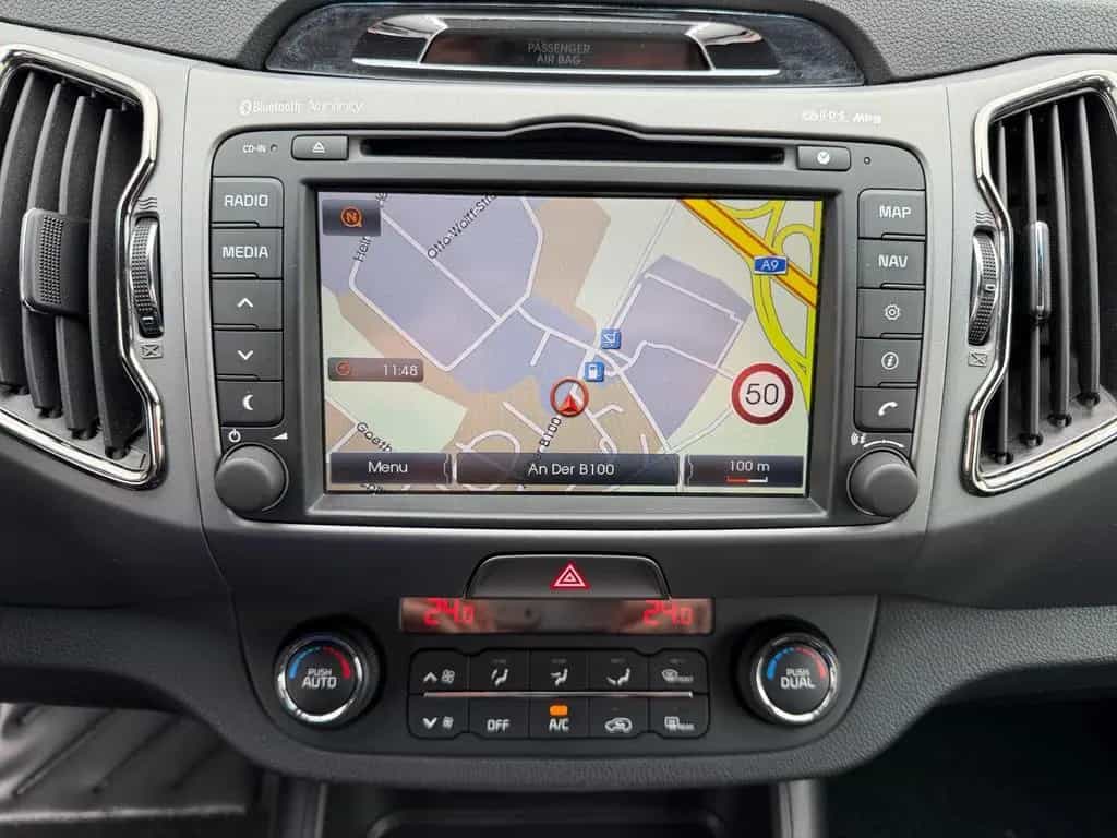 Kia Sportage 1.6 GDi Navi Kamera Tempomat Bluetooth 08/2015-photo-20