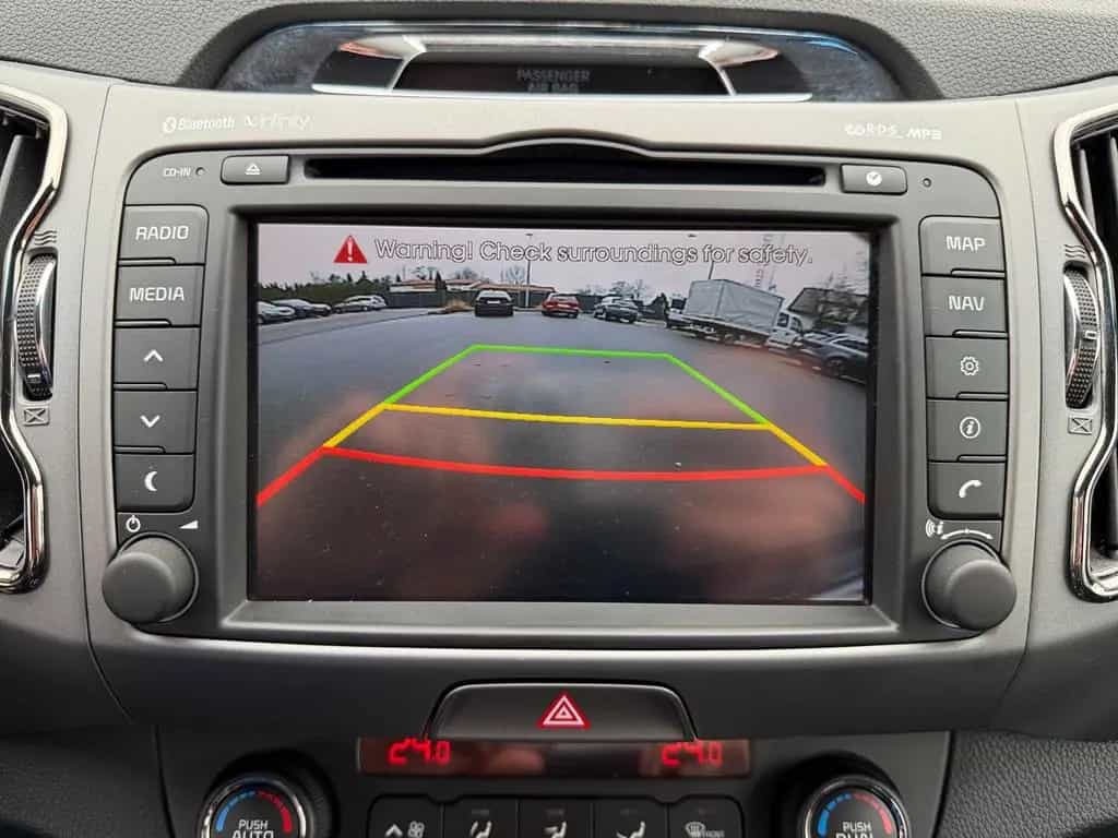 Kia Sportage 1.6 GDi Navi Kamera Tempomat Bluetooth 08/2015-photo-21