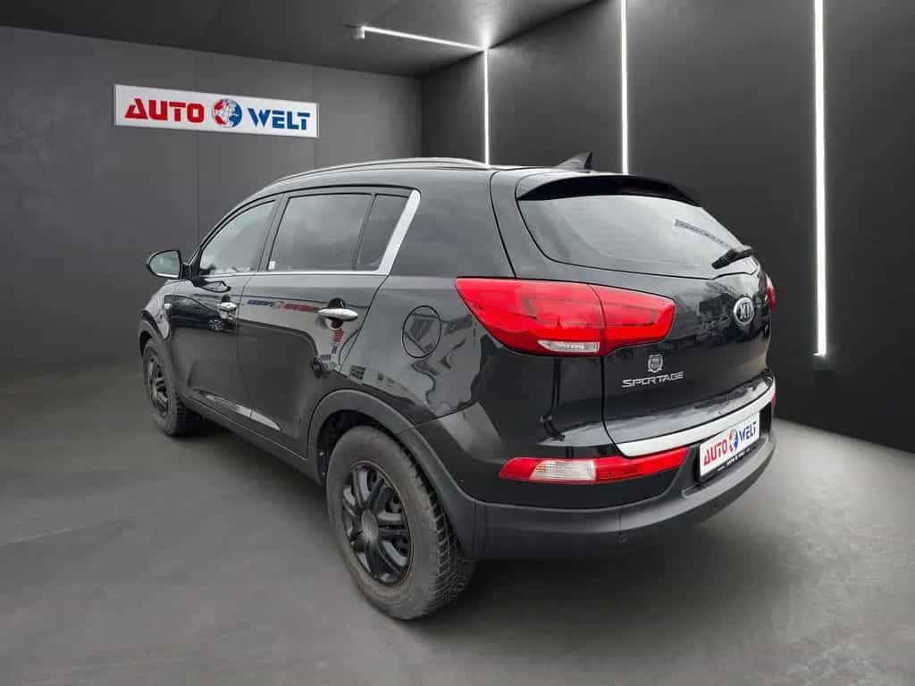 Kia Sportage 1.6 GDi Navi Kamera Tempomat Bluetooth 08/2015-photo-4