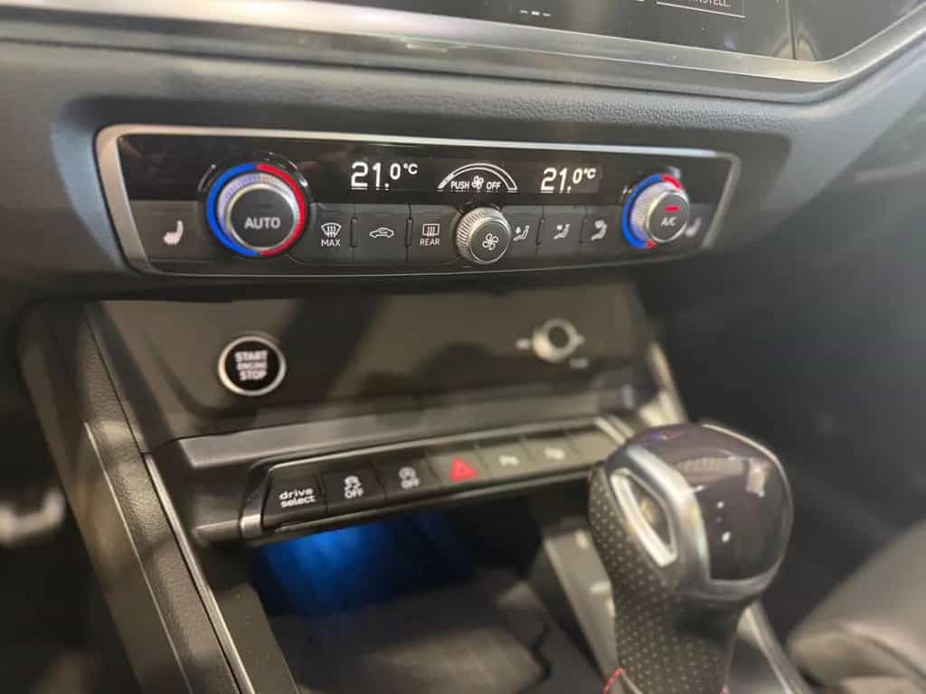 Audi Q3 40 TDI quattro S Line|Virtual|AHK|Pano|StandH 12/2021-photo-25