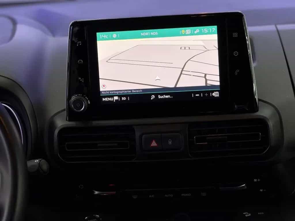 Citroën Berlingo Shine XL - Behindertengerecht-Rampe- 09/2020-photo-26