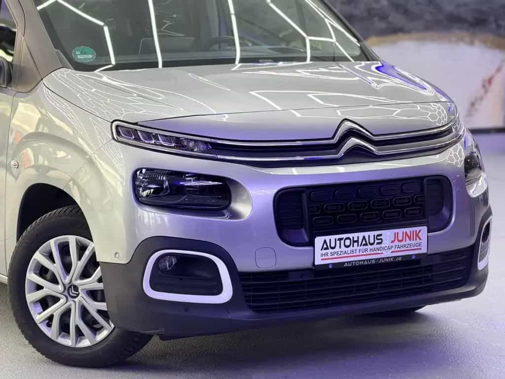 Citroën Berlingo Shine XL - Behindertengerecht-Rampe- 09/2020-photo-3
