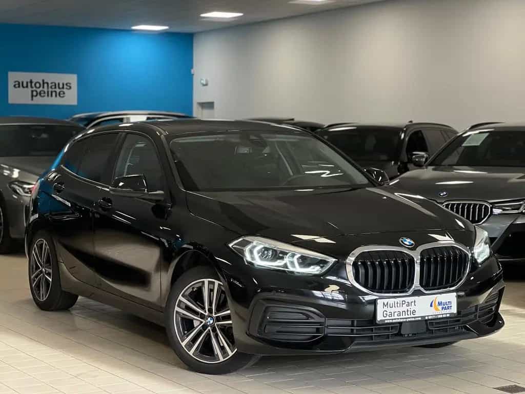 BMW 1 Series 118i Advantage Aut/Navi/Panorama/LED/Hi-Fi 10/2022-photo-0