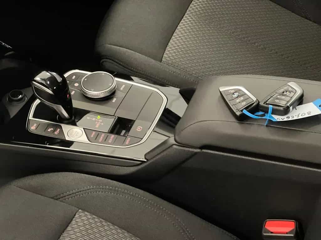 BMW 1 Series 118i Advantage Aut/Navi/Panorama/LED/Hi-Fi 10/2022-photo-19
