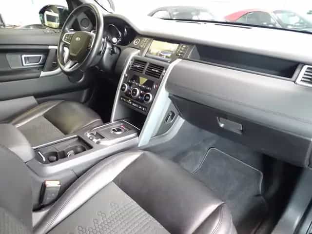 Land Rover Discovery Sport TD4 SE T-Leder Navi PDC Cam SHZ 06/2019-photo-12
