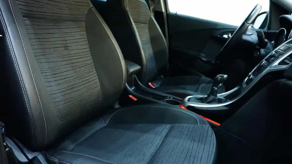 Opel Astra J Sports Tourer *SHZ*Tempomat*Lenkr.HZ 04/2015-photo-17