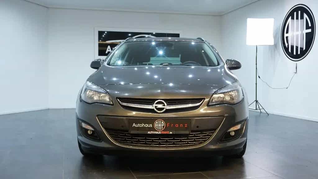 Opel Astra J Sports Tourer *SHZ*Tempomat*Lenkr.HZ 04/2015-photo-7